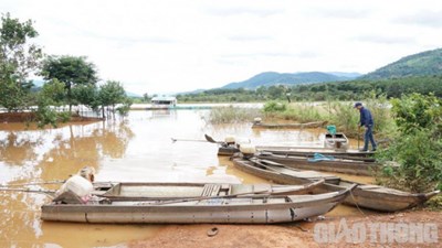 Gia Lai: Đảm bảo ATGT đường thuỷ cho người dân đồng bào là cần thiết