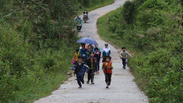 Giao thông thuận lợi, huyện Đăk Hà đi đầu xây dựng nông thôn mới